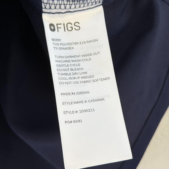Figs Women's Catarina One Pocket Scrub Top in Navy, Size Small - Picture 7 of 8